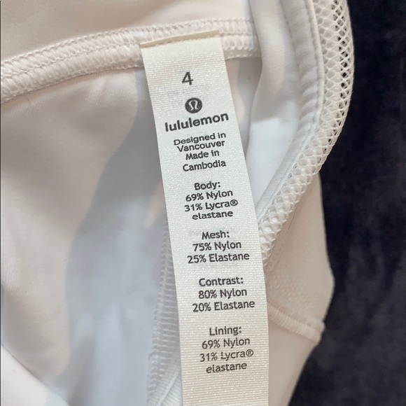 Lululemon clear the court tight 28” - Picture 7 of 7